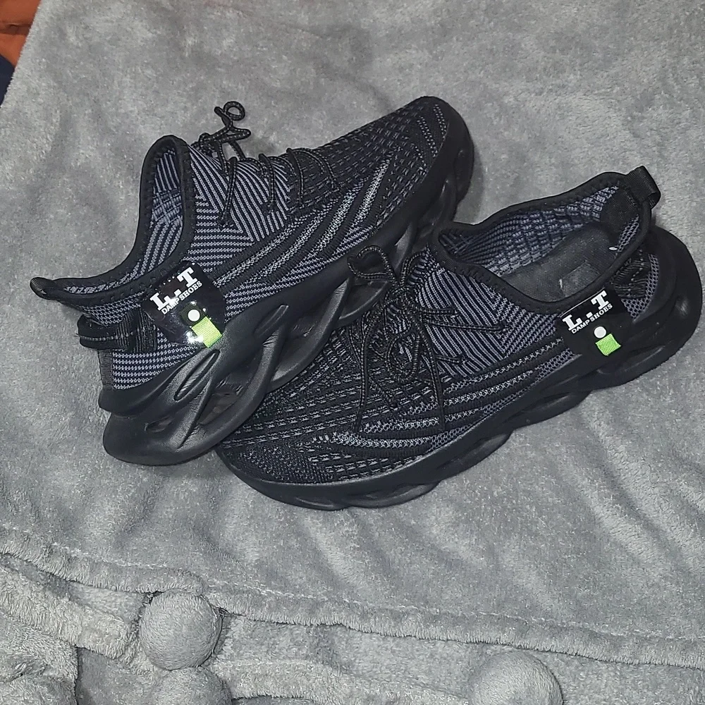 Shoes - Picture 1 of 6